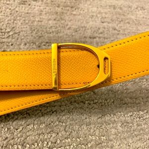 Hermes | yellow leather belt gold clasp EUC small